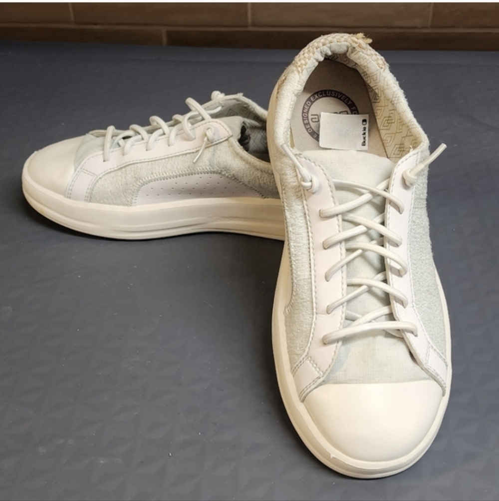 Hey Dude Karina Buckle Exclusive sz 8 White Multi - Picture 13 of 13